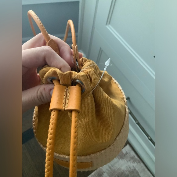 AREZZO GIORNO Brazil Drawstring Raffia Crossbody Bucket Purse Leather BRAND NEW - Picture 16 of 16